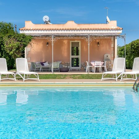 סירקוזה Villa Bouganville Con Piscina By Wonderful Italy מראה חיצוני תמונה