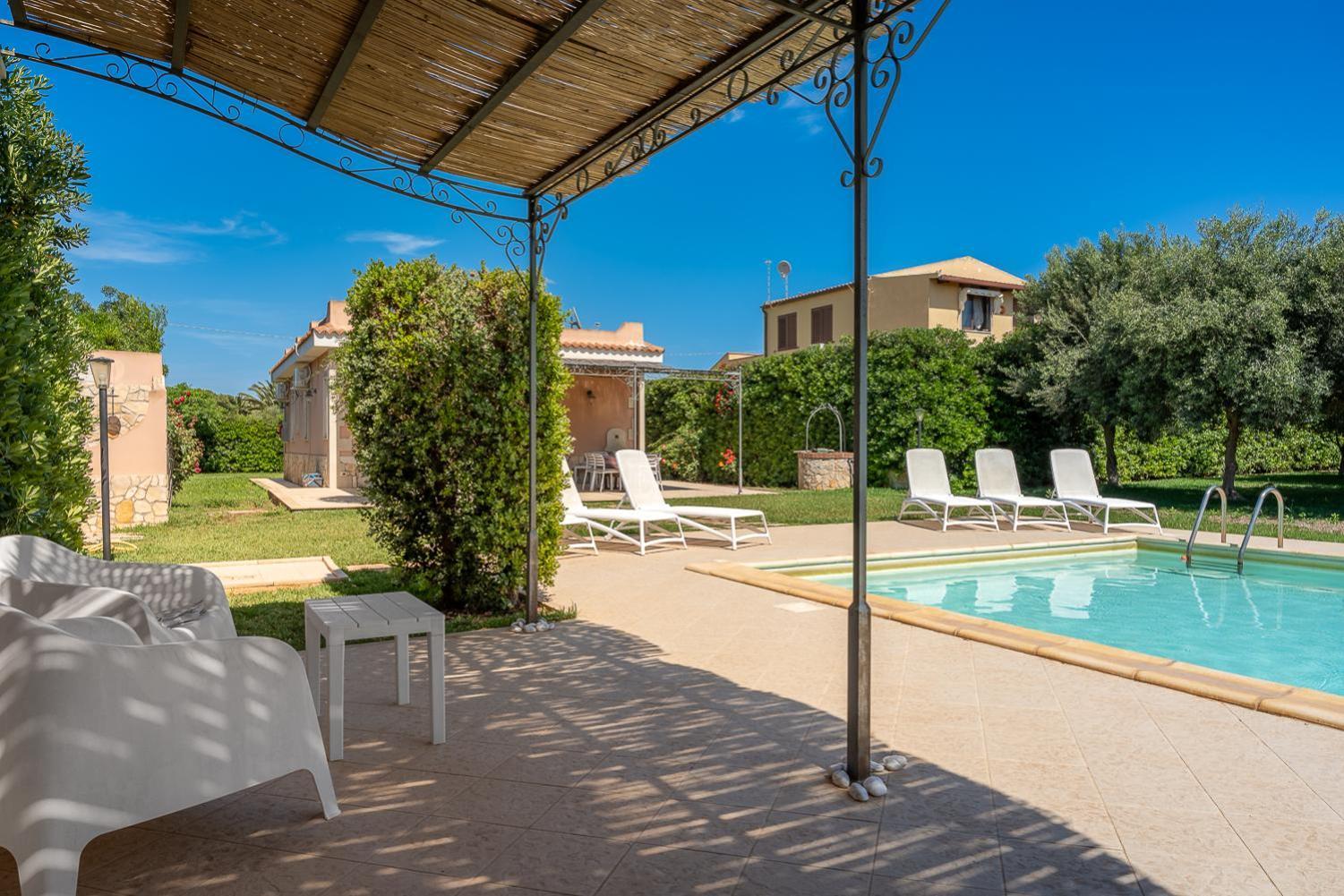סירקוזה Villa Bouganville Con Piscina By Wonderful Italy מראה חיצוני תמונה